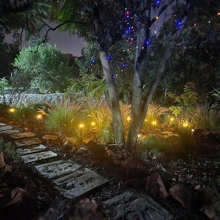 Suikerbosrant Sleep And Go Bed and Breakfast Pretoria-Noord Εξωτερικό φωτογραφία