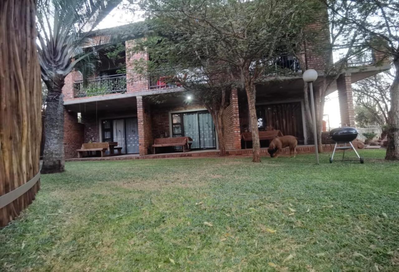 Suikerbosrant Sleep And Go Bed and Breakfast Pretoria-Noord Εξωτερικό φωτογραφία